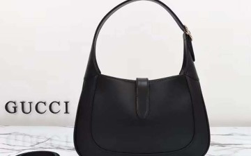 Gucci GG Jackie Small Shoulder Bag Black Leather Hook Closure