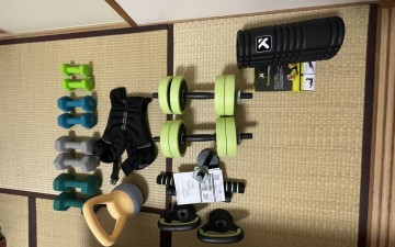 Set of weights and exercises tools 